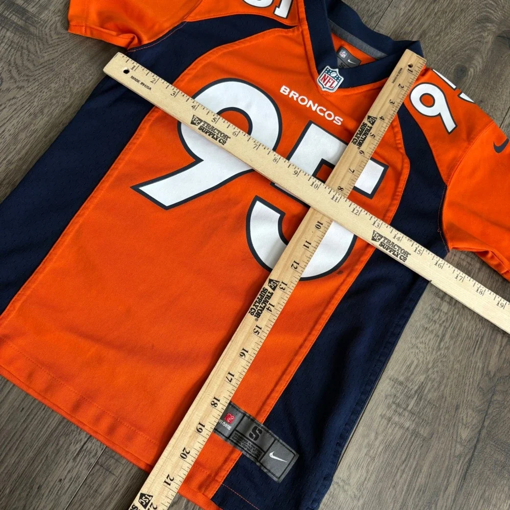 Nike Denver Broncos Jersey Kids Small Orange Derek Wolfe 95 NFL‎ On Field